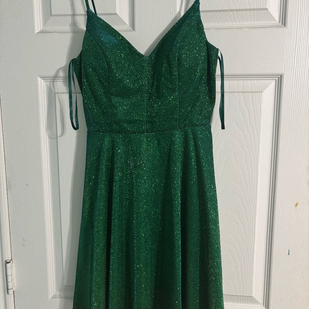 Green City Studio Size 11 Sparkle Formal Dress